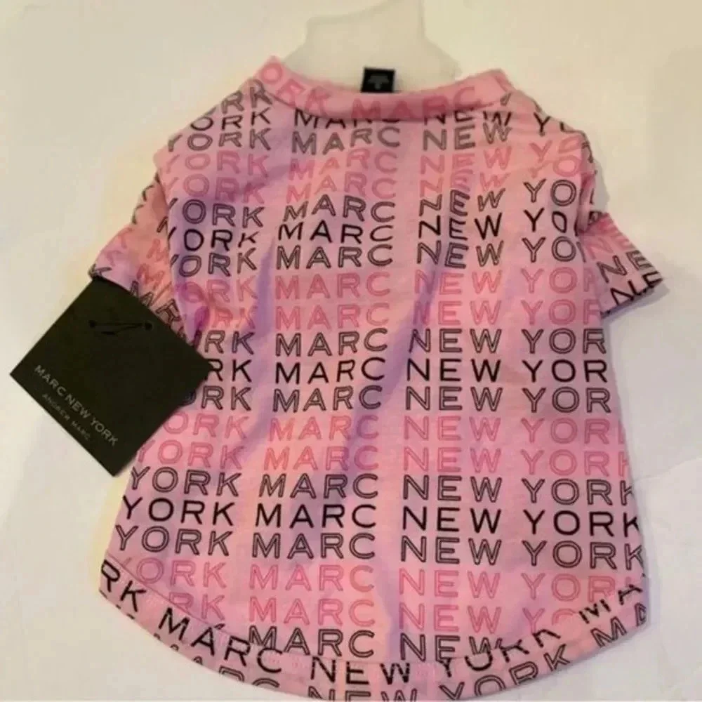 NWT ANDREW MARC PINK LOGO DOG TEE SIZE EXTRA SMALL